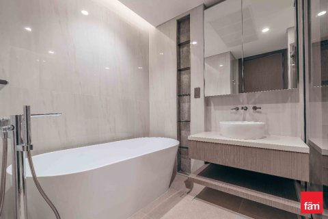 Apartment in Business Bay, Dubai 2 bedrooms, 127.8 sq.m. № 69660 - photo 18