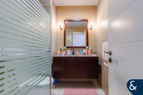 Купить квартиру в Tiara Residences, Пальма Джумейра, Дубай: 3 спальни, 211м², № 75916 - фото 22