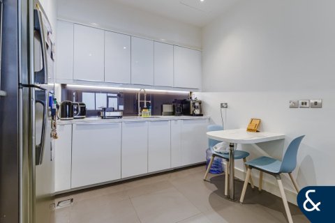 Купить квартиру в Tiara Residences, Пальма Джумейра, Дубай: 3 спальни, 211м², № 75916 - фото 15