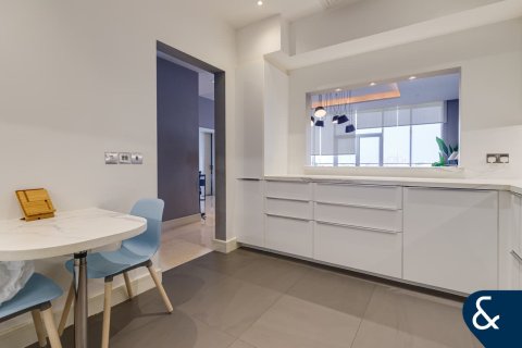 Купить квартиру в Tiara Residences, Пальма Джумейра, Дубай: 3 спальни, 211м², № 75916 - фото 13