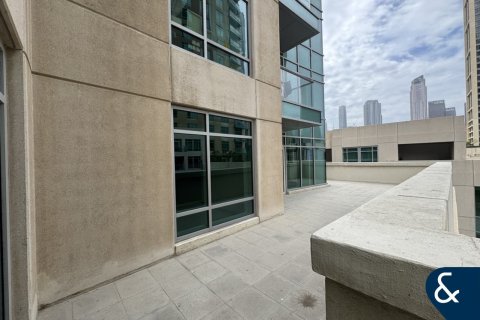 Apartment in BURJ VIEWS in Downtown Dubai (Downtown Burj Dubai), Dubai 2 bedrooms, 215 sq.m. № 99196 - photo 10