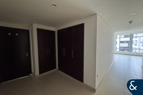 Apartment in BURJ VIEWS in Downtown Dubai (Downtown Burj Dubai), Dubai 2 bedrooms, 215 sq.m. № 99196 - photo 11