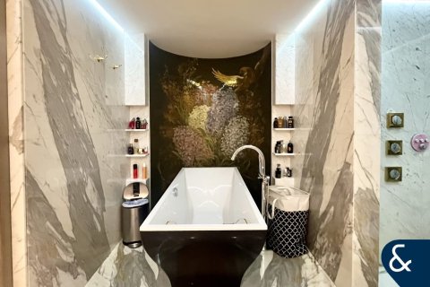 Apartment in Dubai Marina, Dubai 3 bedrooms, 361 sq.m. № 99192 - photo 12