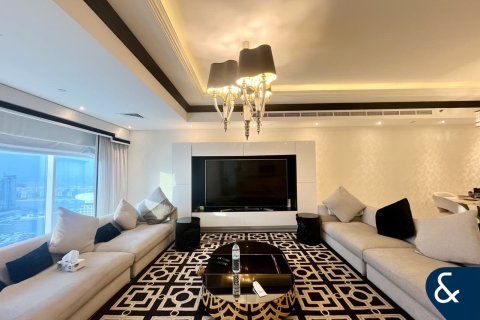 Apartment in Dubai Marina, Dubai 3 bedrooms, 361 sq.m. № 99192 - photo 2