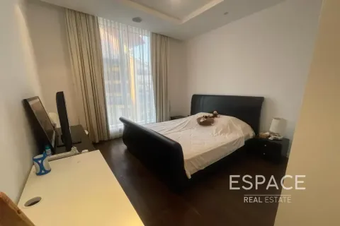 Apartment in Palm Jumeirah, Dubai 3 bedrooms, 222 sq.m. № 122803 - photo 11
