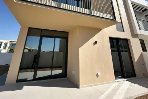 Townhouse in EMAAR South, Dubai South (Dubai World Central), Dubai 4 bedrooms, 231 sq.m. № 122799 - photo 5