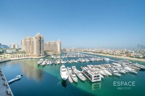 Apartment in Palm Jumeirah, Dubai 2 bedrooms, 156 sq.m. № 122804 - photo 20