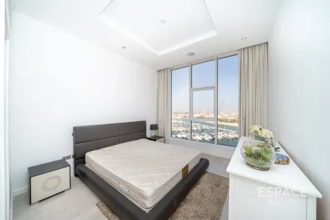 Apartment in Palm Jumeirah, Dubai 2 bedrooms, 156 sq.m. № 122804 - photo 14