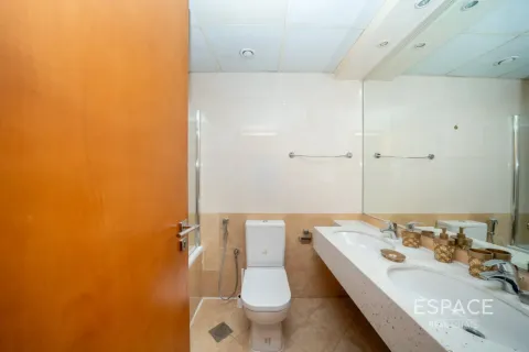 Apartment in Dubai Marina, Dubai 2 bedrooms, 134 sq.m. № 122800 - photo 14