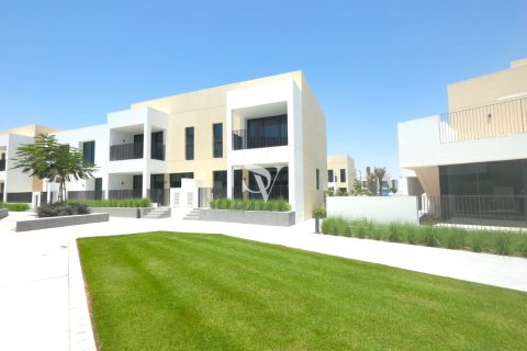 Adosado en Arabian Ranches 3, Dubai, 3 dormitorios, 123 m², № 109030 - foto 24