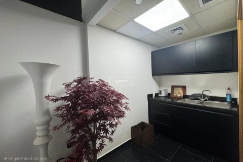 Office in Jumeirah Lake Towers, Dubai 106.1 sq.m. № 55334 - photo 7
