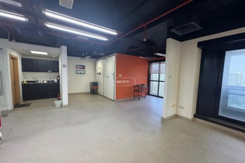 Oficina en Jumeirah Lake Towers, Dubai, 115.7 m², № 55335 - foto 6