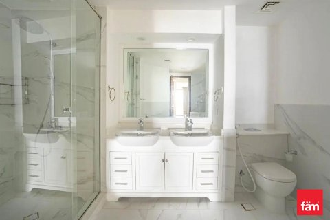 Appartement à Palm Jumeirah, Dubai, 1 chambre, 121.1 m², № 112546 - photo 10