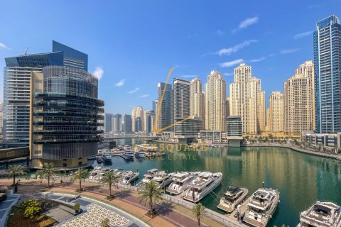 Снять в аренду квартиру в Cayan Tower, Дубай Марина, Дубай: 4 спальни, 511м², № 72535 - фото 12