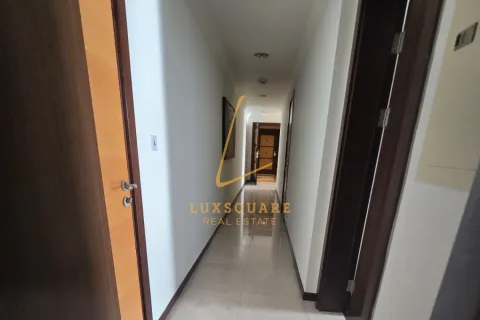 Apartment in Dubai 2 bedrooms, 136 sq.m. № 72532 - photo 11