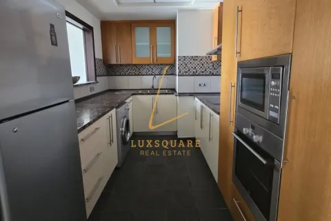 Apartment in Dubai 2 bedrooms, 136 sq.m. № 72532 - photo 2