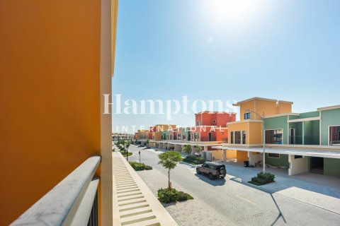 Снять в аренду таунхаус в Damac Lagoons, Дубай: 5 спален, 219.52978900м², № 111362 - фото 16