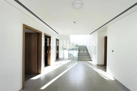 Villa à Arabian Ranches 3, Dubai, 4 chambres, 549.79995400 m², № 111364 - photo 3
