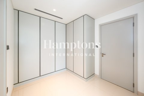Квартира в Dubai Harbour, Дубай, 2 спальни, 113.054м², № 111369