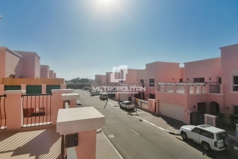 Villa in Nadd Al Sheba, Dubai 4 bedrooms, 354 sq.m. № 73891 - photo 28