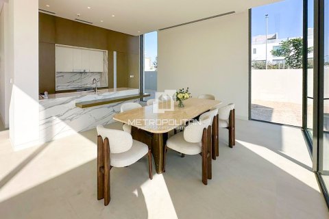 Villa à Nad Al Sheba 1, Nadd Al Sheba, Dubai, 5 chambres, 603 m², № 73520 - photo 4