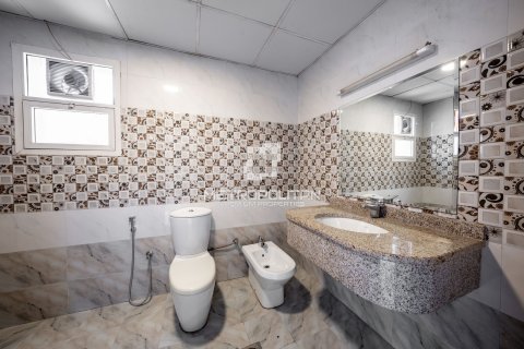 Villa en Al Barsha, Dubai, 9 dormitorios, 762 m², № 73514 - foto 30