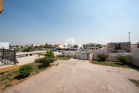 Villa en Al Barsha, Dubai, 9 dormitorios, 762 m², № 73514 - foto 10