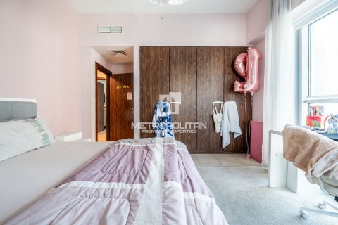 Apartment in Executive Towers, Business Bay, Dubai 3 bedrooms, 177 sq.m. № 73515 - photo 12