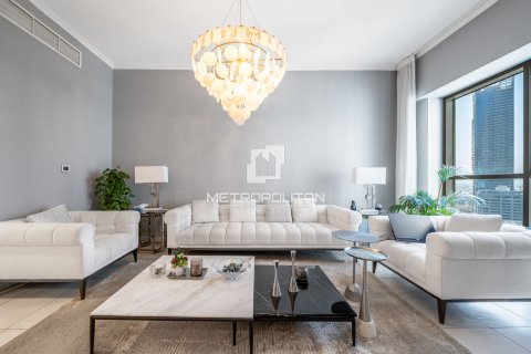 Apartment in Executive Towers, Business Bay, Dubai 3 bedrooms, 177 sq.m. № 73515 - photo 2