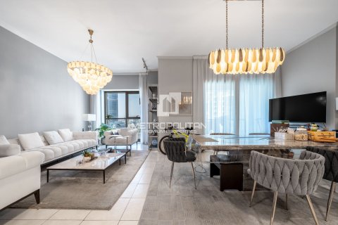 Apartment in Executive Towers, Business Bay, Dubai 3 bedrooms, 177 sq.m. № 73515 - photo 1