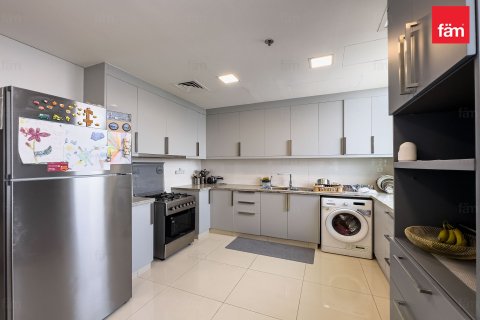 Apartment in Al Furjan, Dubai 2 bedrooms, 145.5 sq.m. № 113629 - photo 8