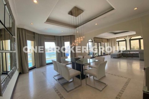 Villa à Palm Jumeirah, Dubai, 5 chambres, 511 m², № 375 - photo 10