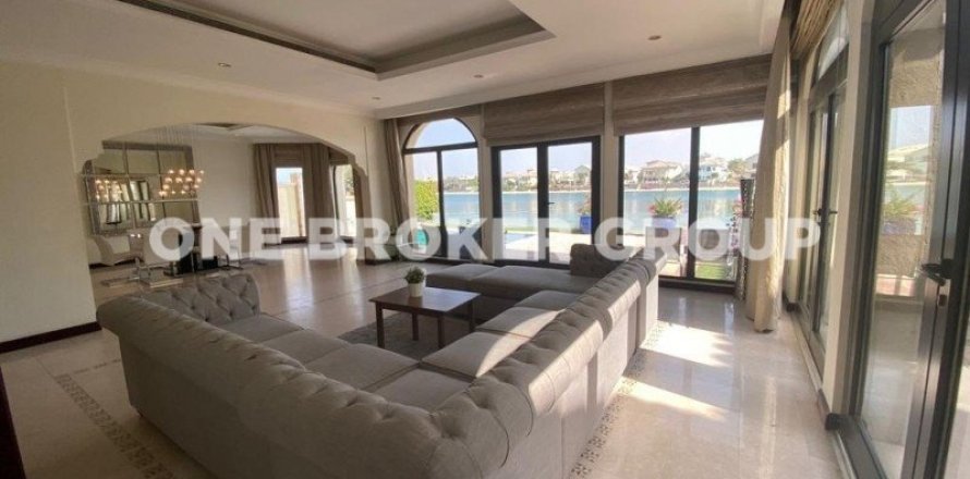 Villa à Palm Jumeirah, Dubai, 5 chambres, 511 m², № 375