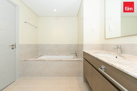 Apartment in Dubai 3 bedrooms, 147.5 sq.m. № 133014 - photo 14