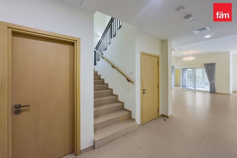 Villa en Dubai, 4 dormitorios, 457.2 m², № 64240 - foto 12