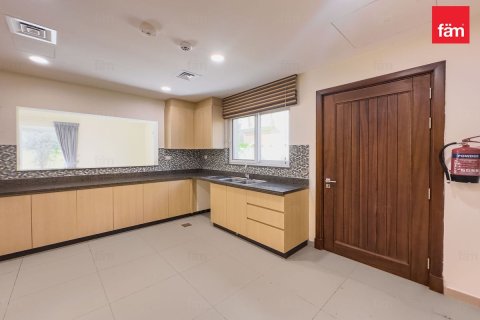 Villa en Dubai, 4 dormitorios, 457.2 m², № 64240 - foto 29