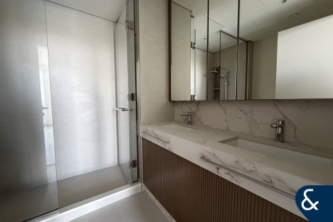 Apartment in EMAAR Beachfront, Dubai Harbour, Dubai 2 bedrooms, 116 sq.m. № 98806 - photo 12