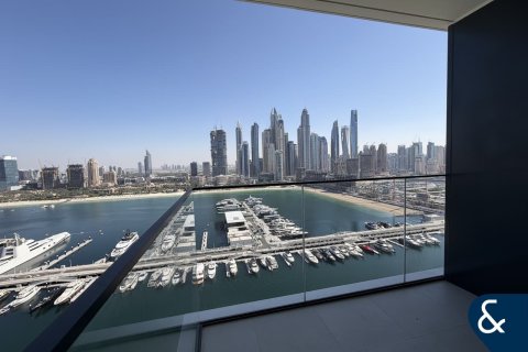 Apartment in EMAAR Beachfront, Dubai Harbour, Dubai 2 bedrooms, 116 sq.m. № 98806 - photo 16