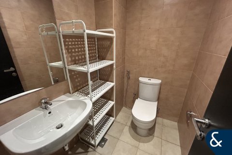 Снять в аренду таунхаус в Jumeirah Village Triangle, Дубай: 3 спальни, 240м², № 98802 - фото 13