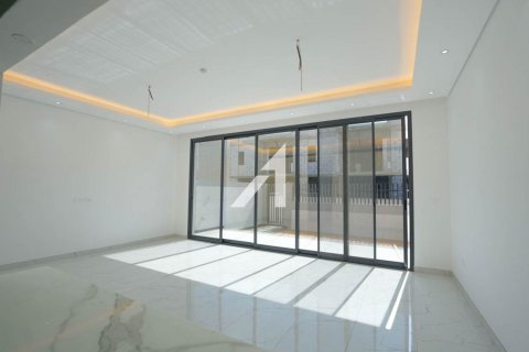 Villa in Dubai 4 bedrooms, 218.1 sq.m. № 42461 - photo 3