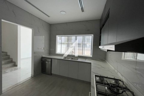 Villa in Dubai 4 bedrooms, 218.1 sq.m. № 42461 - photo 18