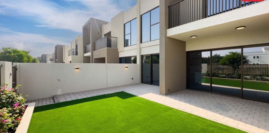 Townhouse in Dubai 3 bedrooms, 181.1 sq.m. № 133072