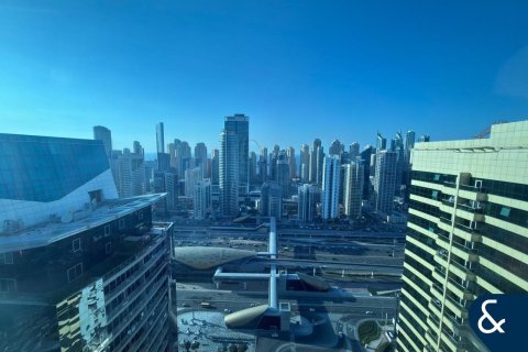 Apartamento en Jumeirah Lake Towers, Dubai, 3 dormitorios, 137 m², № 75214 - foto 2