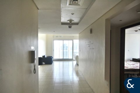 Купить квартиру в Джумейра Лейк Тауэрс, Дубай: 3 спальни, 137м², № 75214 - фото 1