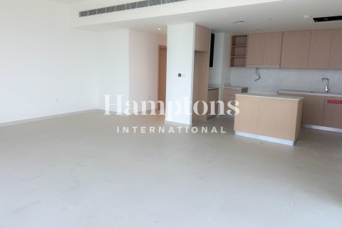 Apartment in The Views 1, The Views, Dubai 3 bedrooms, 177.53763300 sq.m. № 121172 - photo 12
