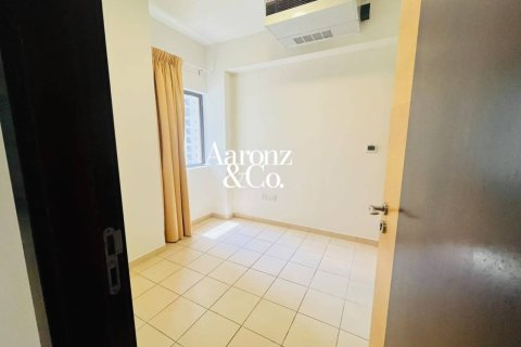 Apartment in Jumeirah Beach Residence, Dubai 3 bedrooms, 198 sq.m. № 121166 - photo 9