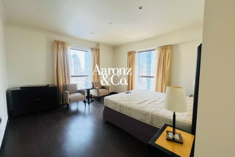 Apartment in Jumeirah Beach Residence, Dubai 3 bedrooms, 198 sq.m. № 121166 - photo 5