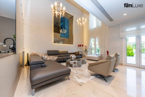 فيلا في دبي 3 غرف نوم, 356.4 م² رقم 64429 - صورة 3