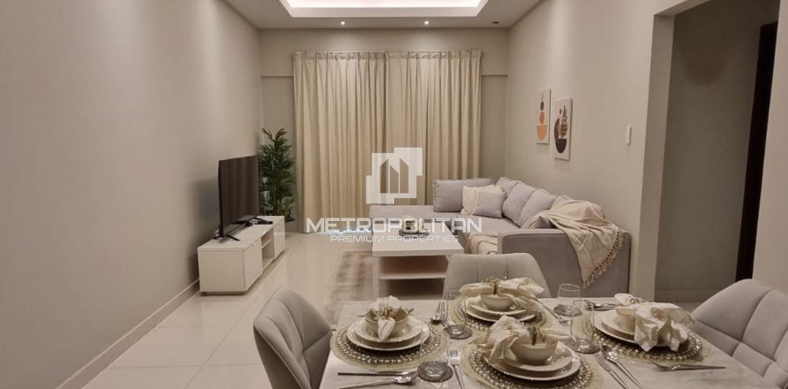 Appartement à Dubai Sports City, Dubai, 2 chambres, 109 m², № 73713