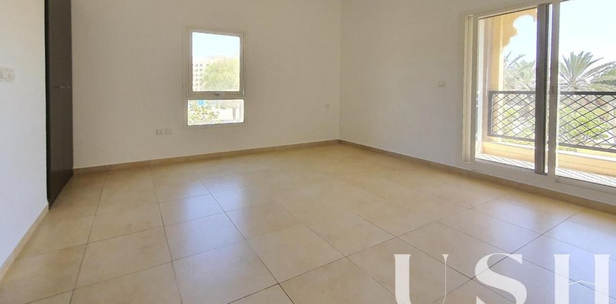 Квартира в Dubai Land, Дубай, 3 спальни, 139м², № 39567